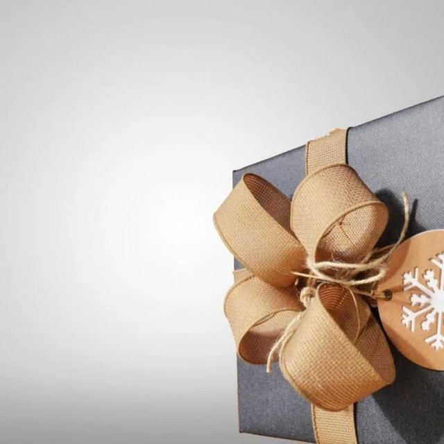 Caja de regalo con moño